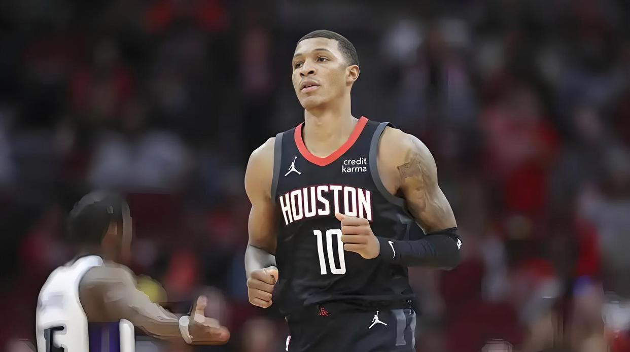 ayx爱游戏官网-东契奇重返赛场，持续失利首场状态出色，热火观众沸腾！(东契奇在哪个队)