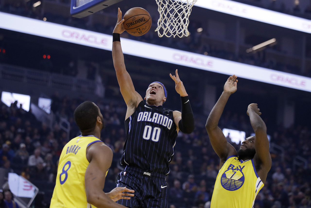 ayx爱游戏官网-勇士单场三分记录