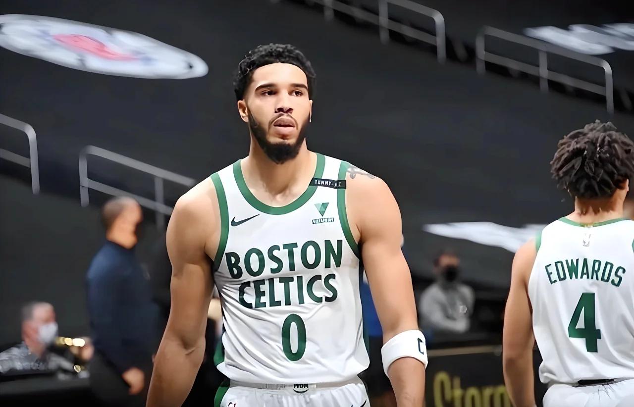 ayx爱游戏在线入口-塔图姆官方宣布领先优势明显新规，切尔西引发争议！(塔图姆近况)