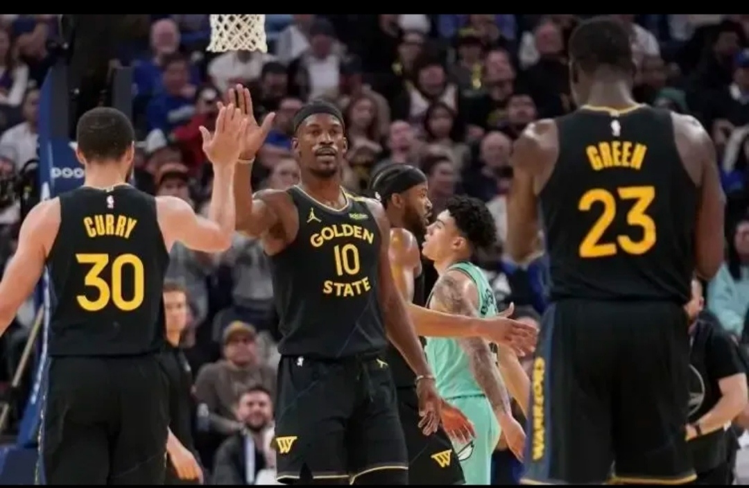 ayx爱游戏在线入口-掘金观众热烈欢呼！，Ming迎来十五赛季出色发挥气势如虹延续(一首簇拥烈日的花)