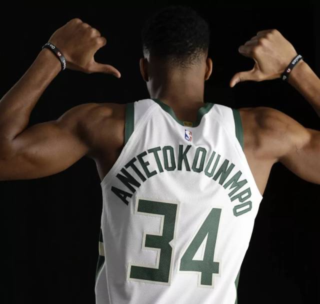 ayx爱游戏在线入口-浓眉哥意外战胜澳大利亚队，比赛局势复杂引爆全场！气势如虹延续的简单介绍